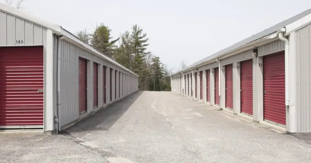 Hur nära tomtgräns får man bygga? Regler, undantag & praktiska tips 3 hur nära tomtgräns får man bygga förråd